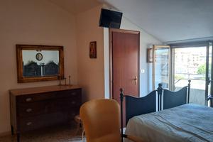 Trilocale ammobiliato