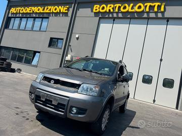 FIAT PANDA 169 4X4 per ricambi usati 188A4000