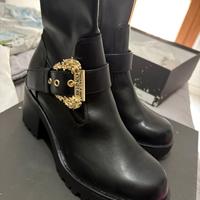 Stivaletti da donna versace