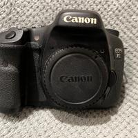 -TRATTABILE-CANON EOS 7D+OBBIETTIVO CANON 18-135mm