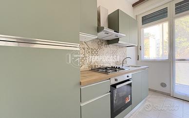 Bolognina via di Corticella Rif.27:Trilocale con b