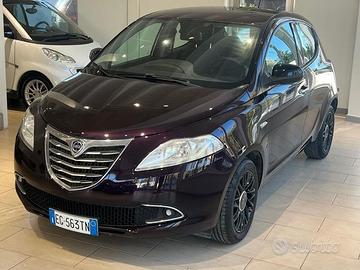 Lancia Ypsilon 1.2 69 CV 5 porte S&S Platinum