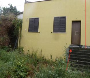 Immobile in asta di 800 m² con 1 locale a Gonnesa