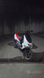 Aprilia sr