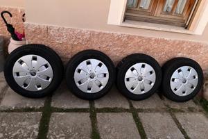 Cerchi gommati da 16 in alluminio
