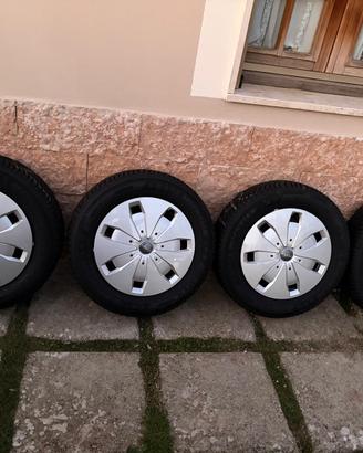 Cerchi gommati da 16 in alluminio