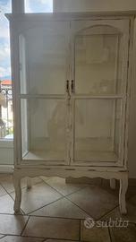 vetrina shabby chic