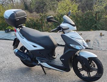 Scooter Kymco Agility 125 R16+