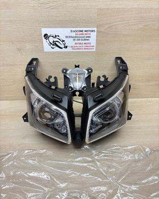 FARO LED SEQUENZIALE NON PERFETTO TMAX 530 2012 20