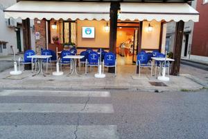 ATTIVITA' BAR GELATERIA CON LABORATORIO (F