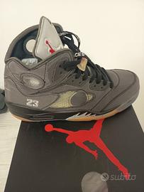 NIKE JORDAN 