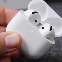 Airpods 4 con cancellazione del rumore