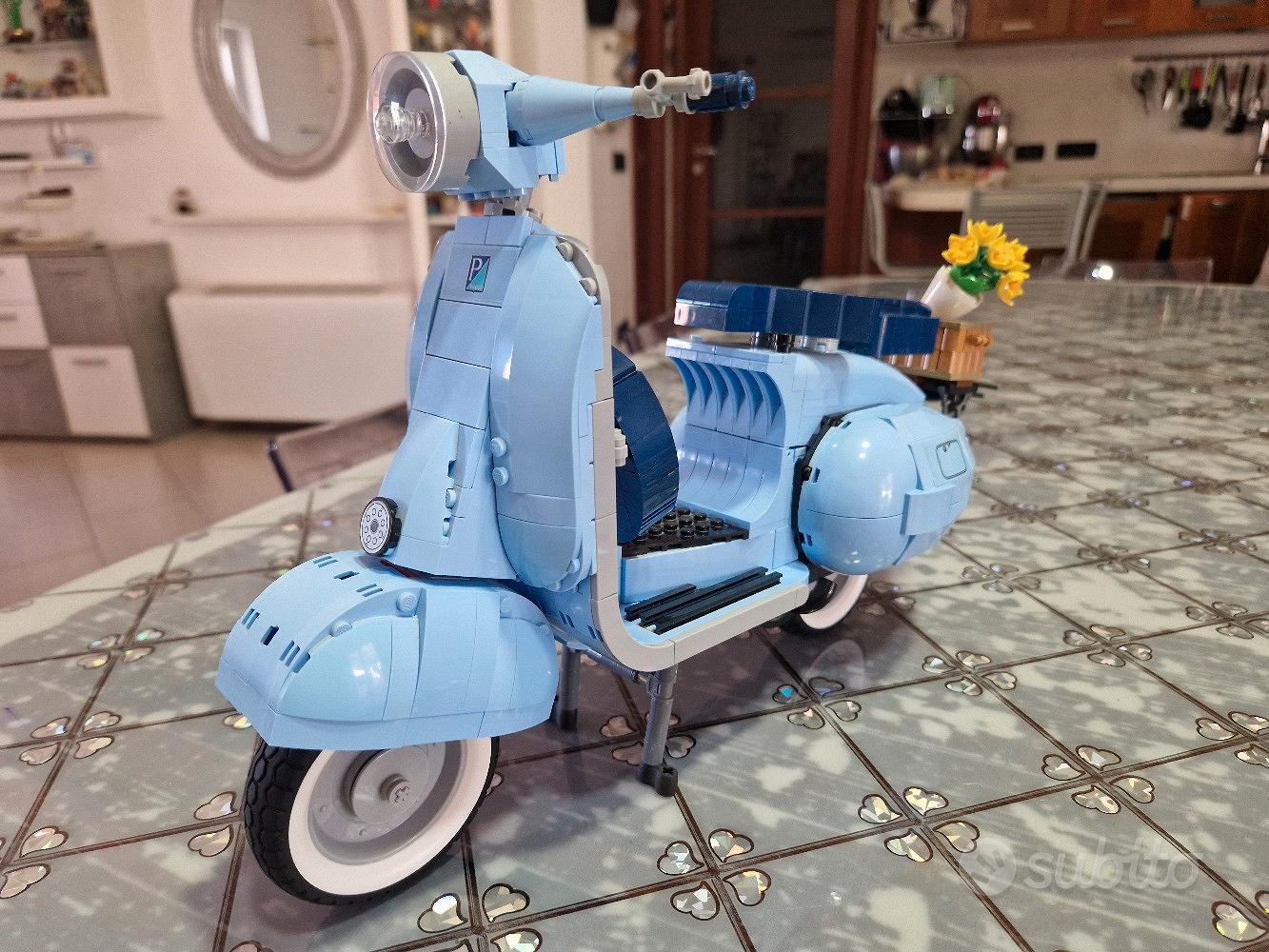 Lego Icons Vespa 125 - Collezionismo In vendita a Latina