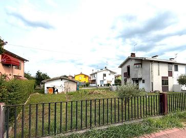 CAVARZERE: 105B: Bifamiliare zona centrale