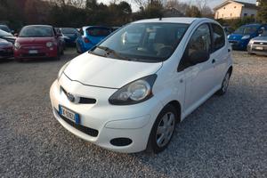 Toyota Aygo 1.0 12V VVT-i 5 porte Sol Connect