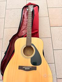 Chitarra acustica yamaha F310