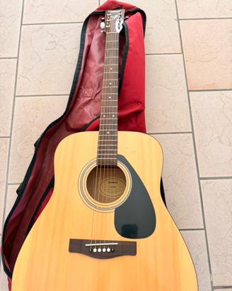 Chitarra acustica yamaha F310
