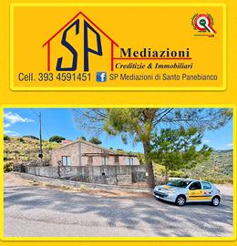 Panoramica singola con ampio terreno