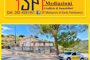 Panoramica singola con ampio terreno
