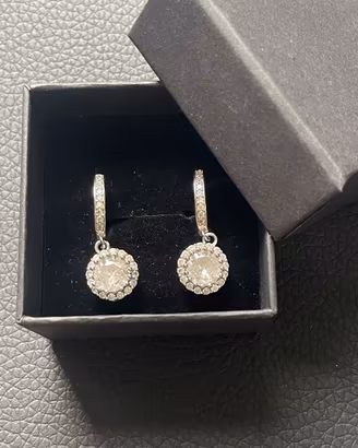 Orecchini Nova in Argento 925 e Moissanite