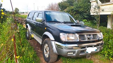 Nissan Navara D22