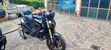 QJMOTOR SRK900