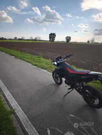 moto aprilia 125 sx