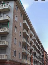 BILOCALE IN VIA COPPINO: 380 euro