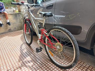 Mountain Bike Biammortizzata (Ruote 24"/26"