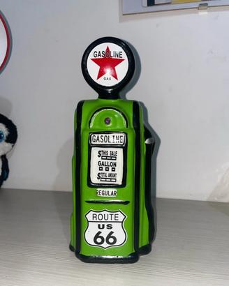 Salvadanaio a forma di pompa di benzina Route 66