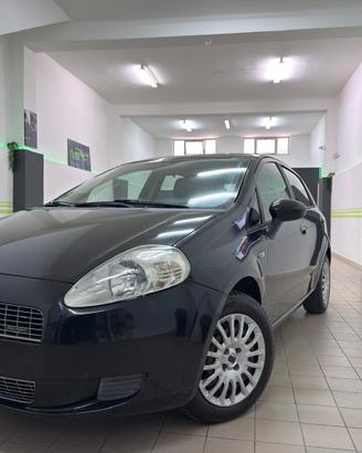 Fiat Grande Punto 1.3 mtj Dynamic 5p