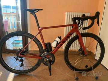 Canyon Ultimate CF SL8 - Ruote SpaceCarbon 43.5