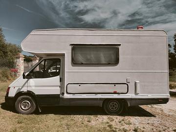 Camper mansardato Ford Transit 1989