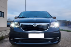 Lancia Voyager 2.8 CRD 177 CV 7 POSTI PERFETTA