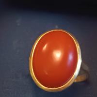 anello oro 18k e corallo rosso