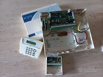 Bentel KYO 32G con alimentatore BAQ15T12 e altro