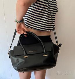 Borsa Trussardi nera in soffiano e clip con