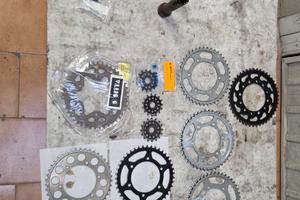 ricambi Yamaha r6 06/16 e qualcosina per r6 17/26