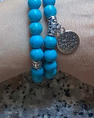 Due bracciali turchese con ciondolo albero della v