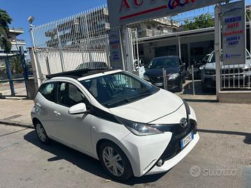 Toyota Aygo 1.0 VVT-i 69 CV 5 porte x-cite