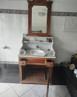mobile antico 