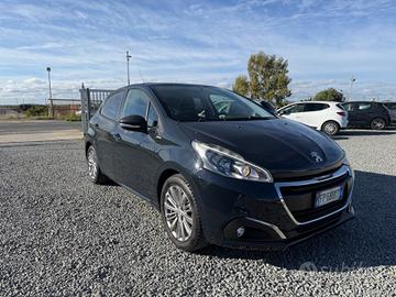 Peugeot 208 1.2 GARANZIA