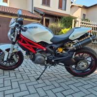 Ducati Monster 796 – anno 2012