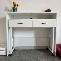 Scrivania-tavolo con due ripiani