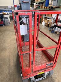 Piattaforma skyjack SJ12