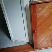 Mobile bagno in legno