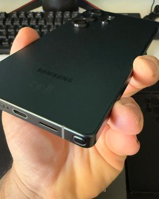 SAMSUNG S25 total balck 256 gb