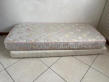 Letto con sottoletto e Materassi