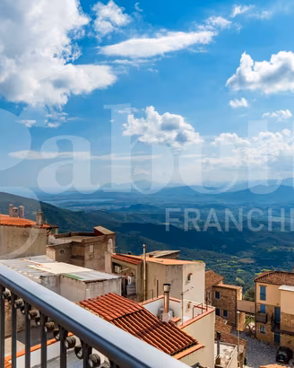 Baunei, panoramica casa indipendente ristrutturata