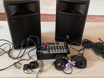 Sistema amplificato Yamaha Stagepas 300